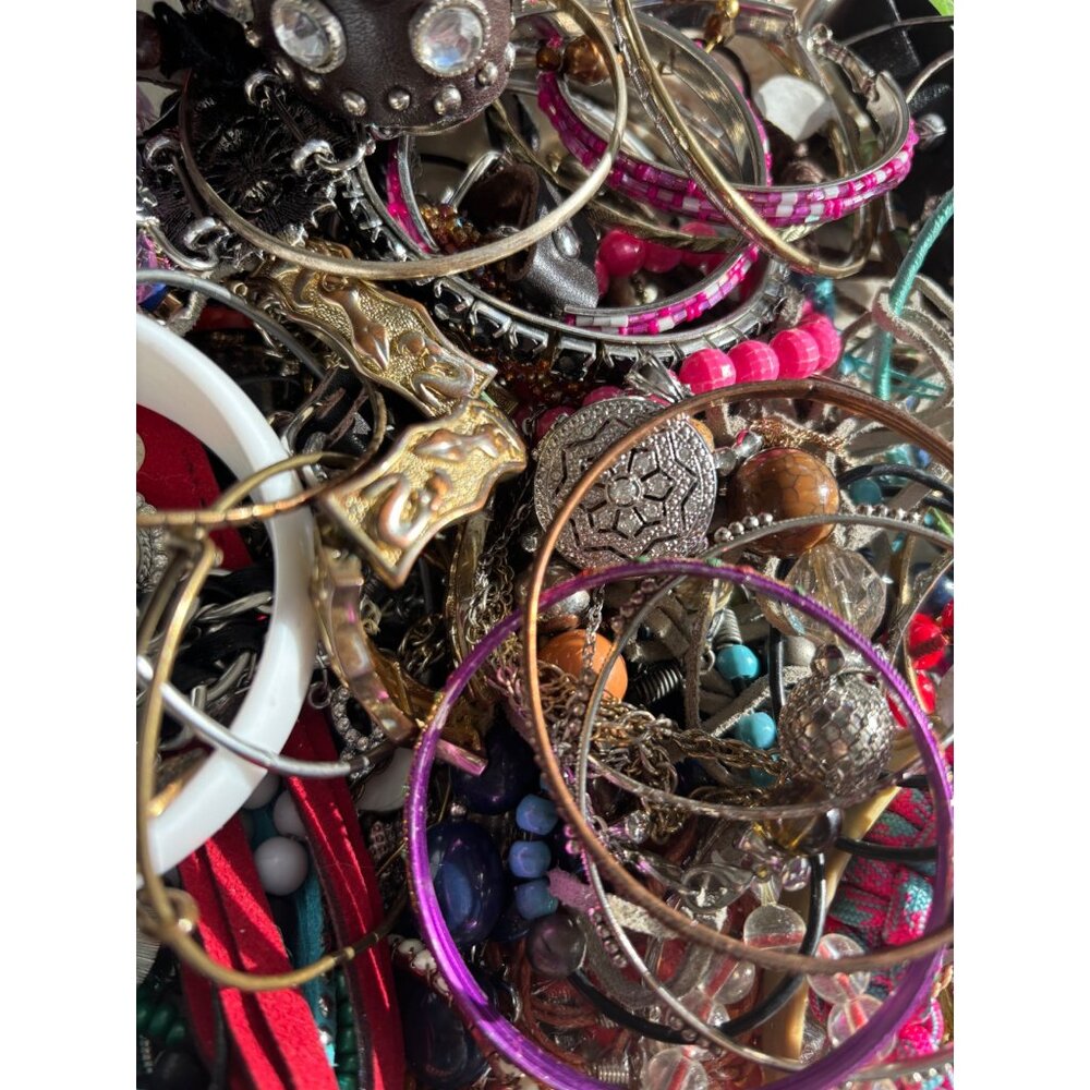 Mixed Lot Of Assorted Fashion Jewelry Bangles & Bracelets 4.4 pounds Craft & Wea